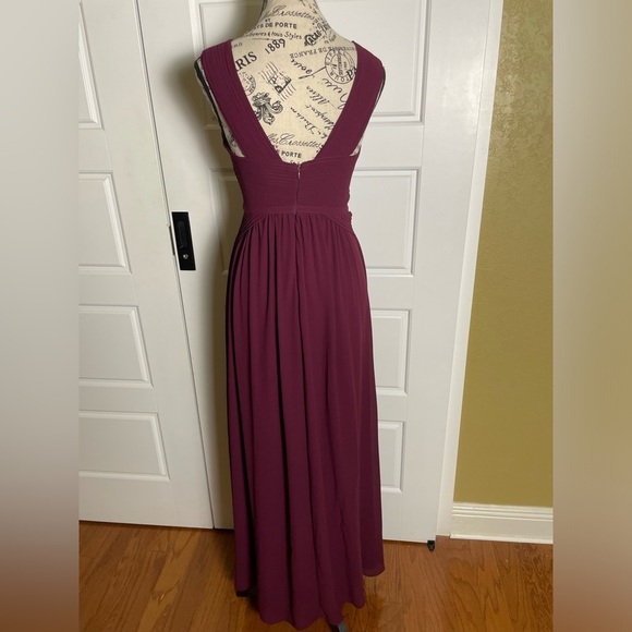 DAZZLING DECADENCE BURGUNDY MAXI DRESS LULUS - Picture 8 of 9